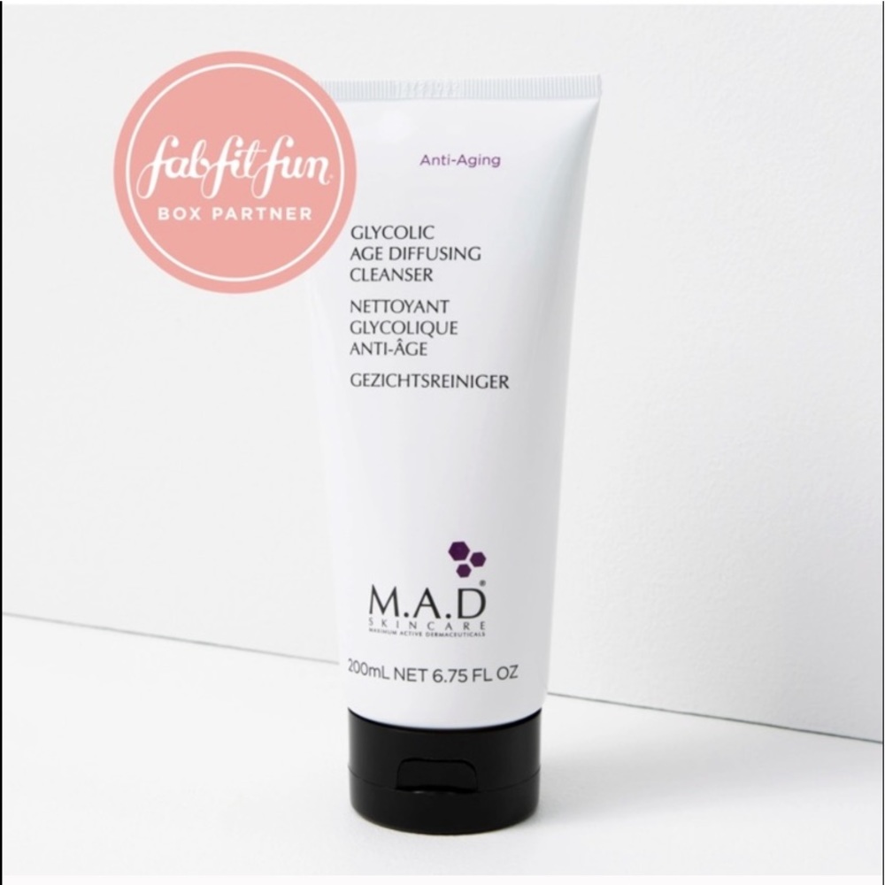 NEW MAD Skincare Glycolic Age Diffusing Cleanser